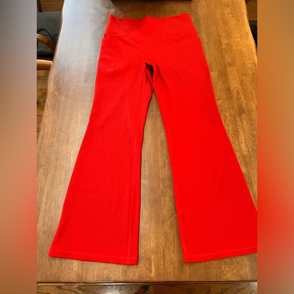 Athleta Salutation Stash Rib Flare Pants XL Red Pockets Yoga Studio Lounge comfy - Picture 6 of 9